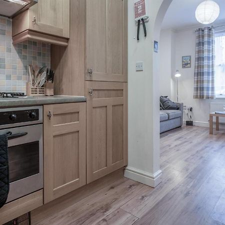 Arcadia - 1 Bedroom Apartment - Tenby Exterior photo