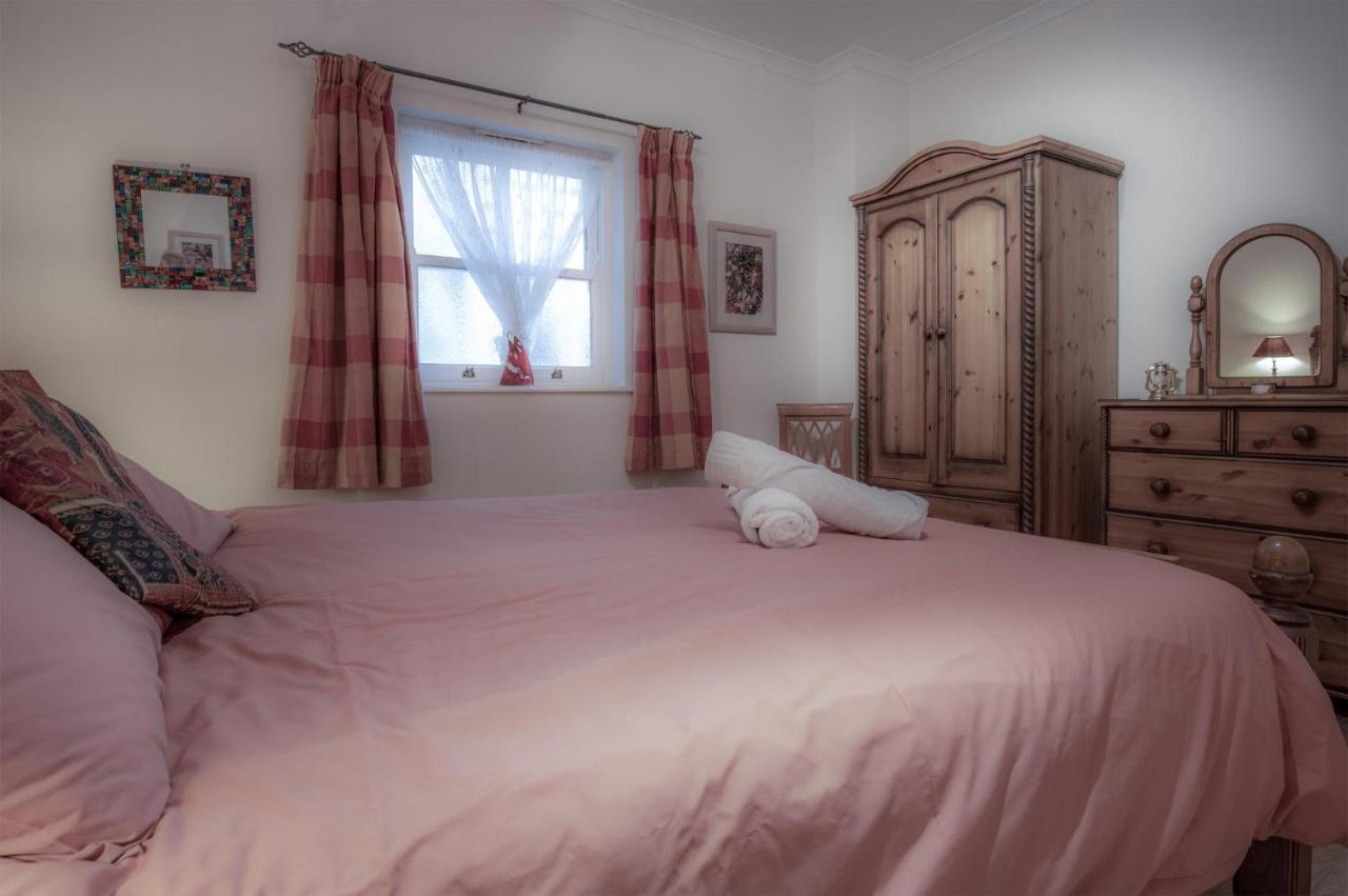 Arcadia - 1 Bedroom Apartment - Tenby Exterior photo