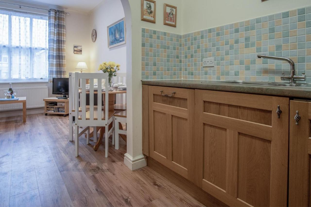 Arcadia - 1 Bedroom Apartment - Tenby Exterior photo